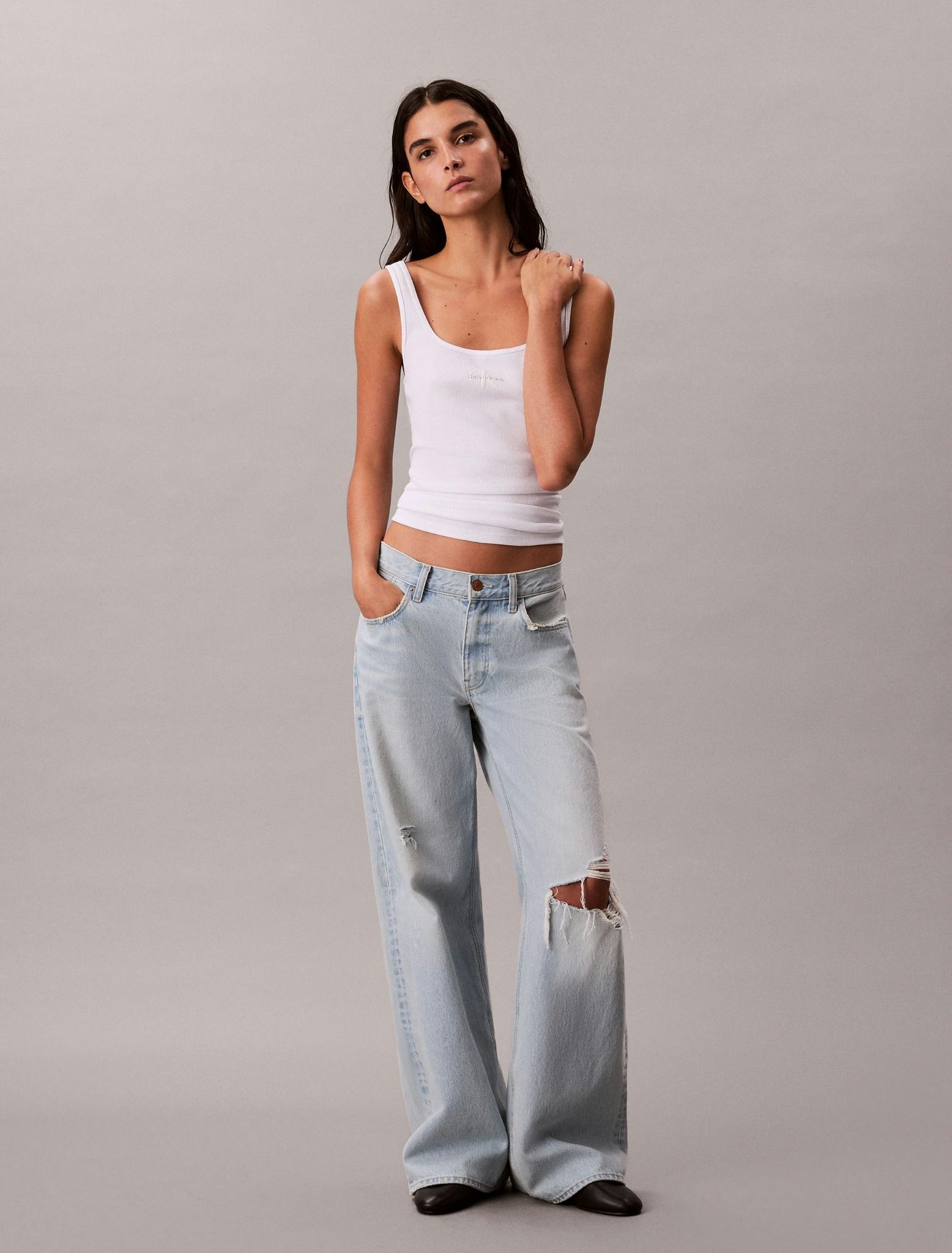 Calvin Klein - Áo ba lỗ nữ Monologo Rib Scoop Neck Tank Top