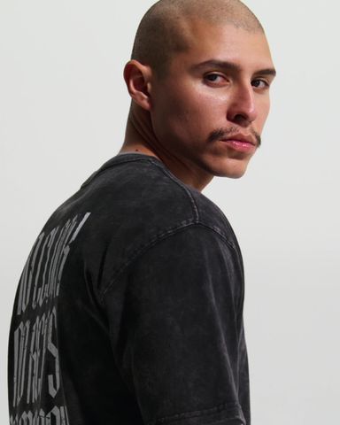 Nike - Áo Tay Ngắn Thể Thao Nam SB Mad 90 Pack 'Hypervenom' T-Shirt