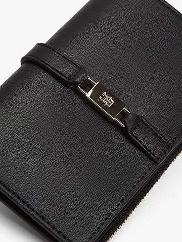 Tommy Hilfiger - Ví Nữ TH Monogram Bifold Wallet