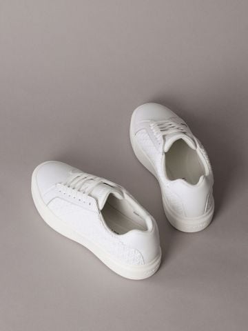 Calvin Klein - Giày nữ Basket Lace Up Leather Emblem Logo Trainers - 2