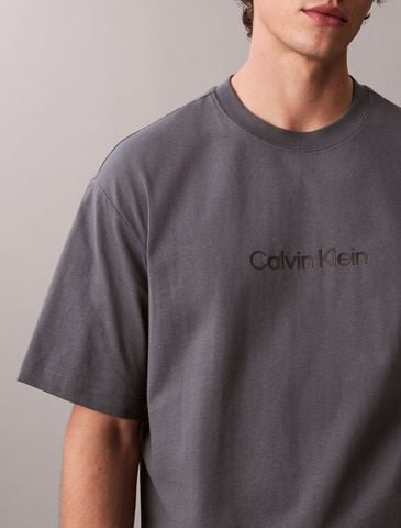Calvin Klein - Áo thun thời trang nam CK Logo Crew Neck Tee