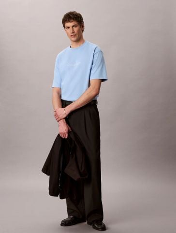 Calvin Klein - Áo Thun Tay Ngắn Nam Standard Logo Relaxed Tee