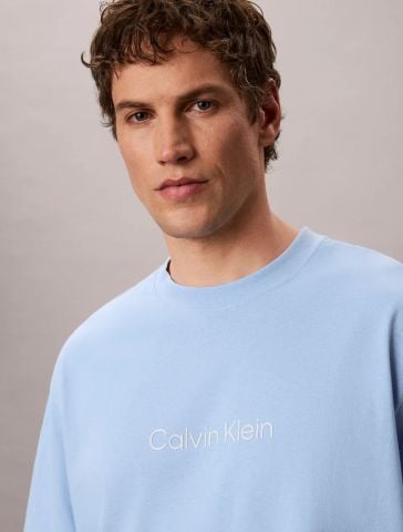 Calvin Klein - Áo Thun Tay Ngắn Nam Standard Logo Relaxed Tee