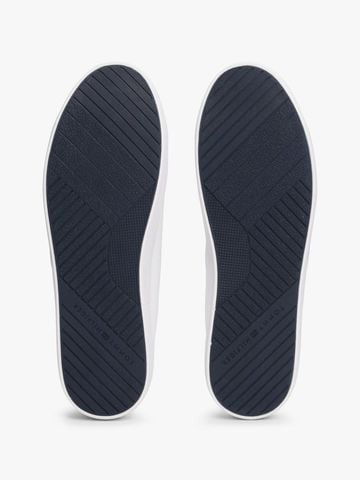 Tommy Hilfiger - Giày nam Debossed Logo Trainers - 4