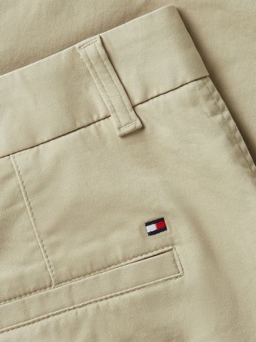Tommy Hilfiger - Quần Kaki Ngắn Nữ Cotton Twill Slim Straight Shorts 9 Inch