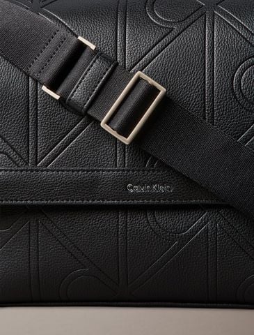 Calvin Klein - Túi Đeo Chéo Nam Emblem AOP Emboss Flap Messenger