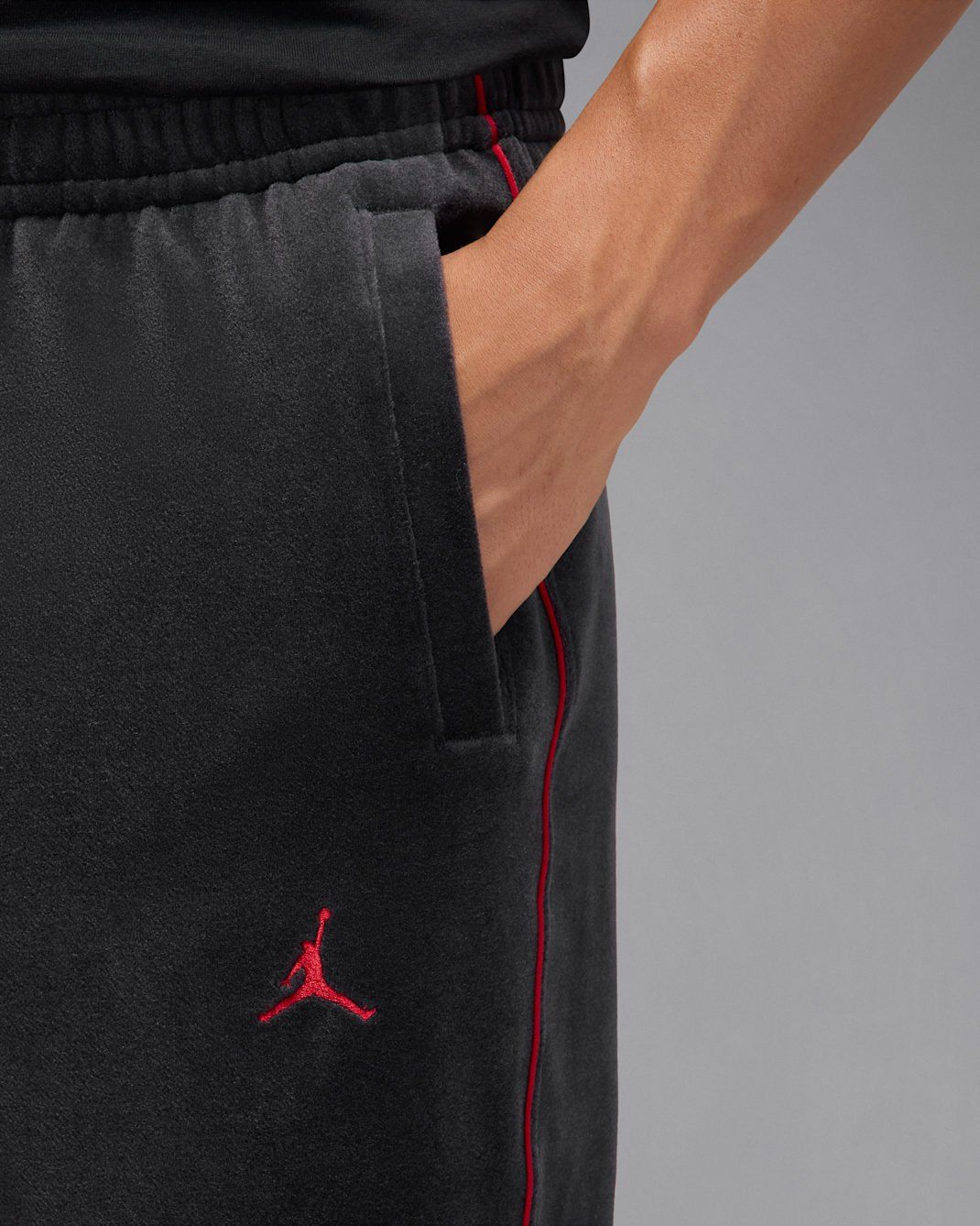 Nike - Quần dài thể thao Nam Jordan Brooklyn Men's Velour Track Trousers