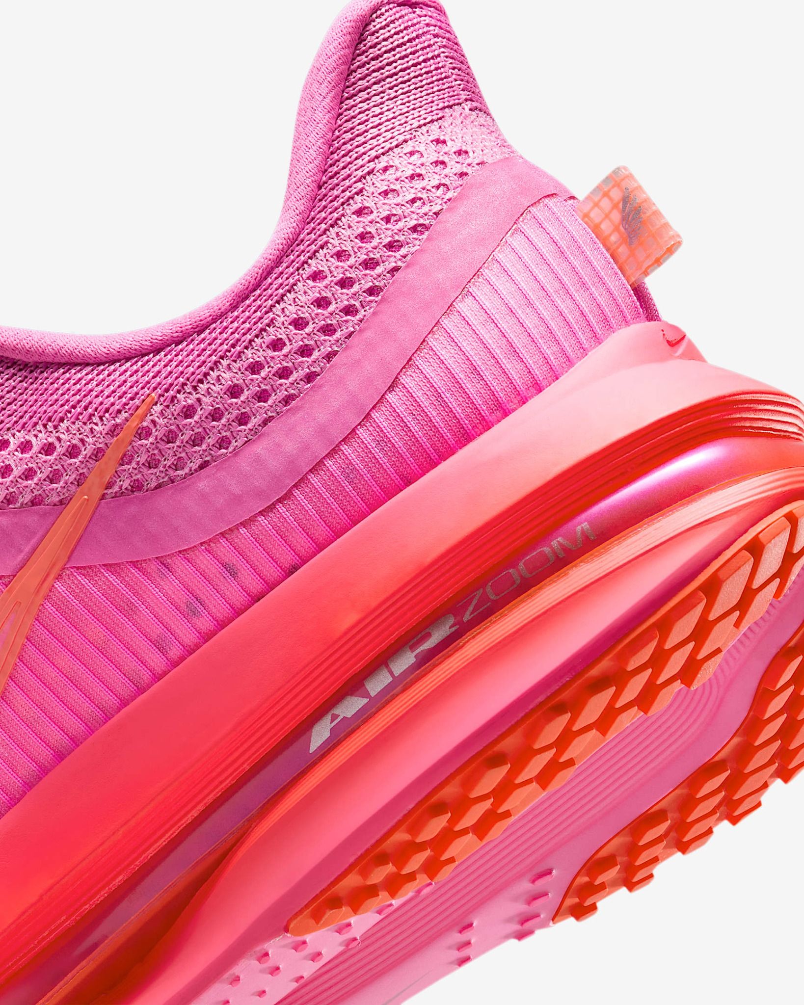 Nike - Giày chạy bộ thể thao Nữ Pegasus Premium Women's Road Running Shoes