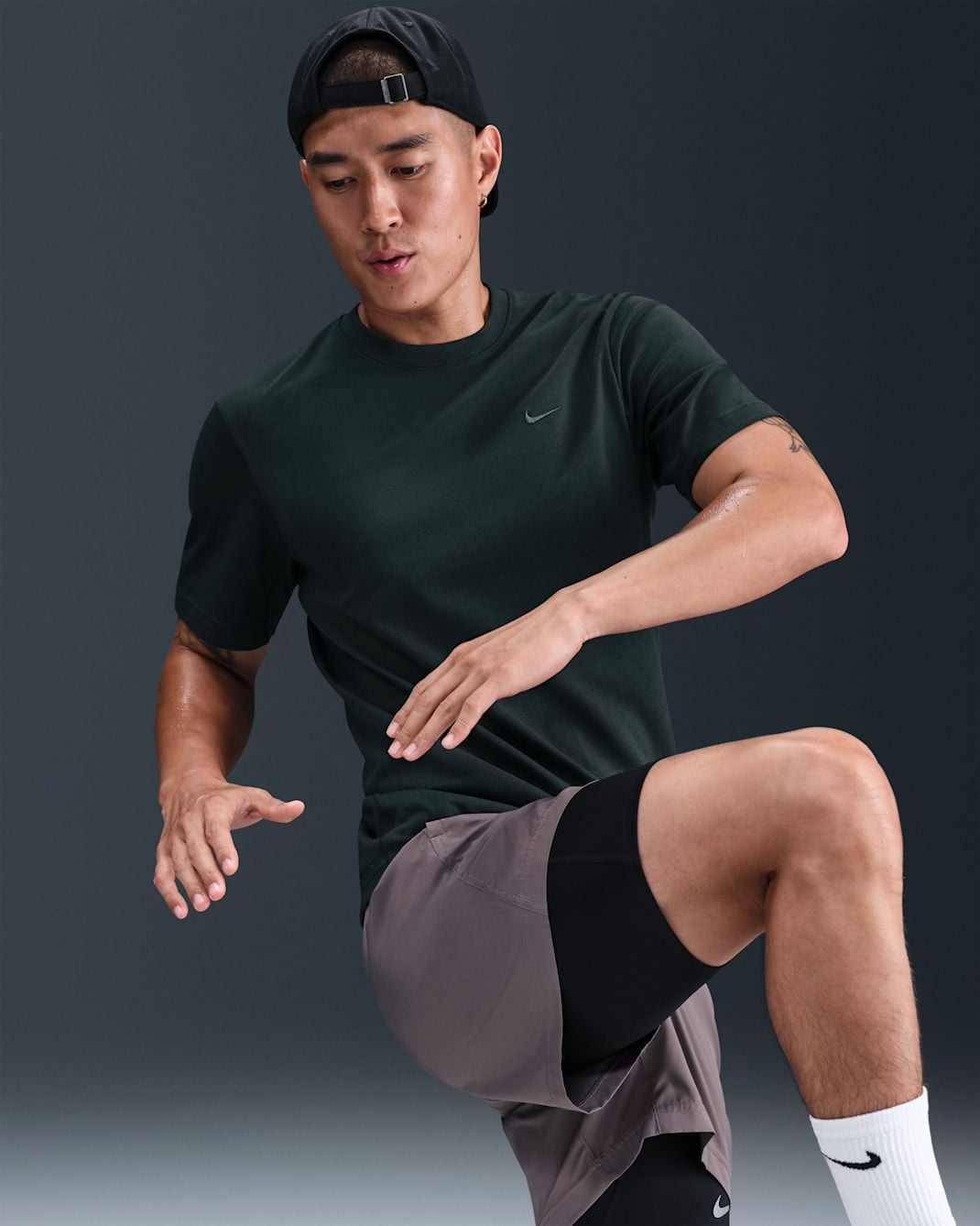 Nike - Áo thun tay ngắn thể thao Nam Nike Dri-FIT Primary Men's Training T-Shirt