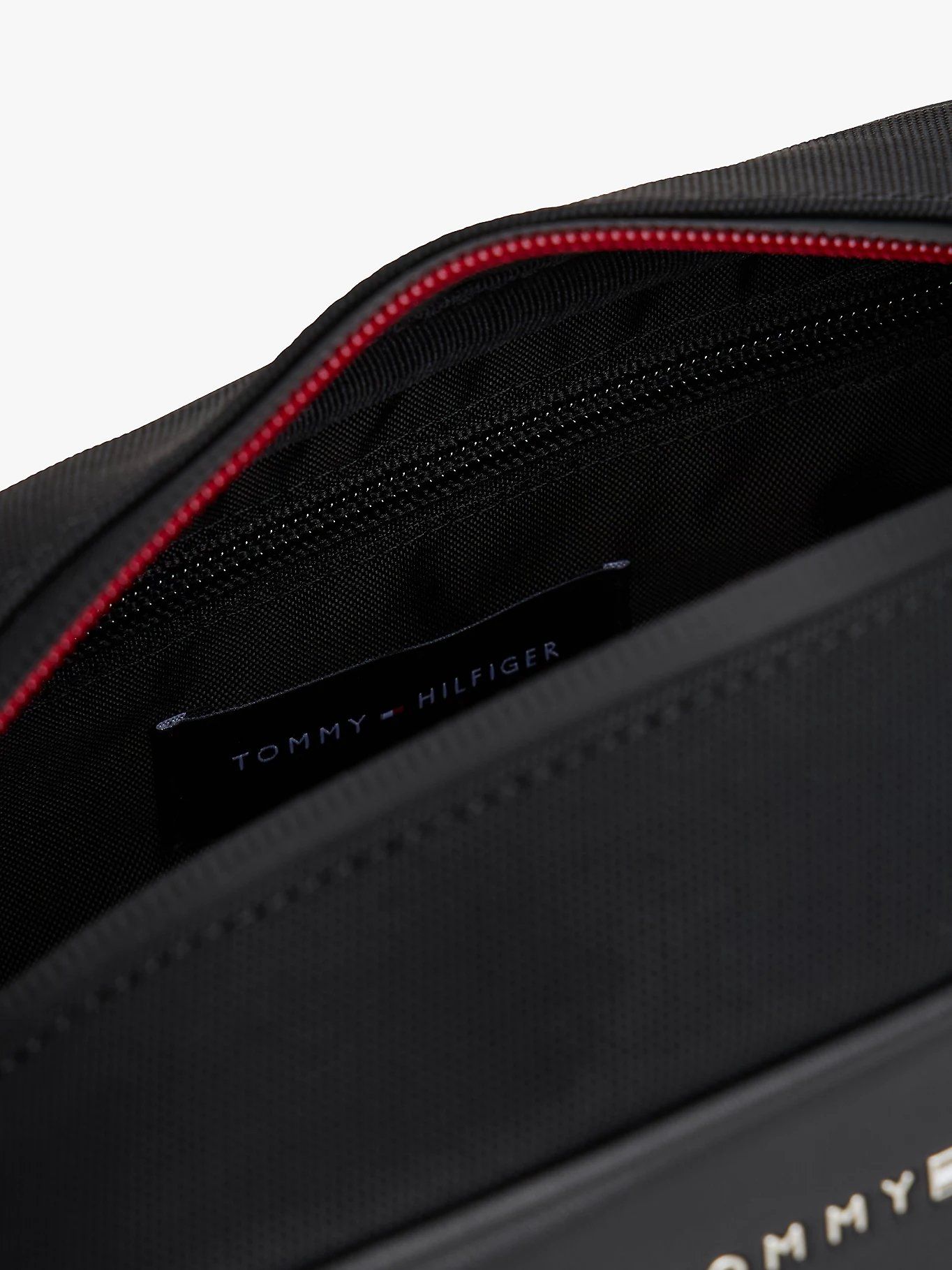 Tommy Hilfiger - Túi cầm tay nam Mixed Texture Panel Metal Logo Washbag