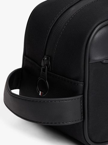 Tommy Hilfiger - Túi cầm tay nam Mixed Texture Panel Metal Logo Washbag