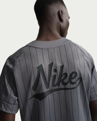 Nike - Áo Tay Ngắn Thể Thao Nam Sportswear Club