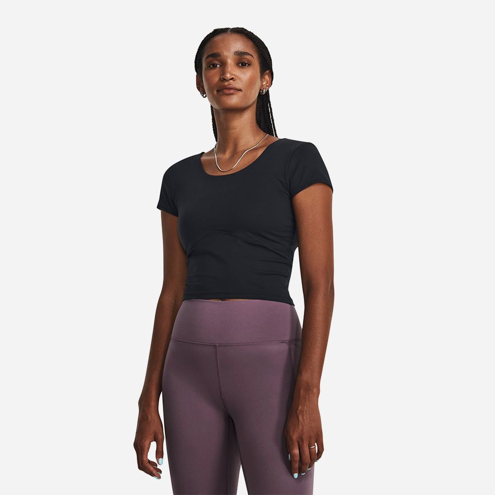 Under Armour - Áo thun thể thao nữ Meridian Fitted Training