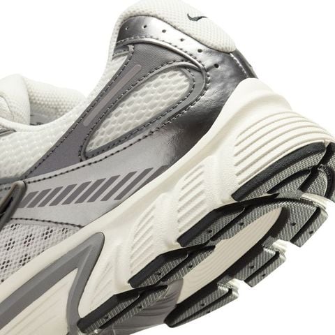 Nike - Giày Thời Trang Nam V5 Rnr
