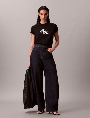 Calvin Klein - Áo Thun Tay Ngắn Nữ Classic Monologo Metallic