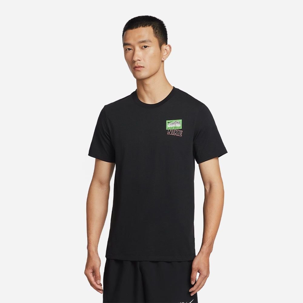 Nike - Áo Thun Tay Ngắn Nam Standard Training Stickers