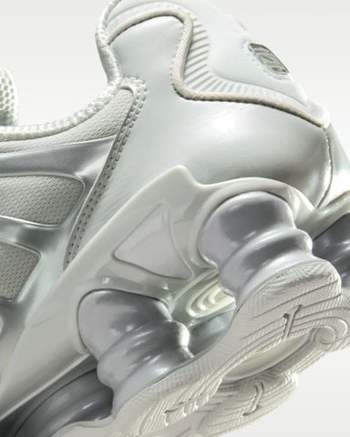 Nike - Giày Thời Trang Nữ Shox TL Reflective Accents