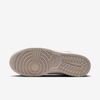 Nike - Giày Sneakers Nữ Dunk Low SE