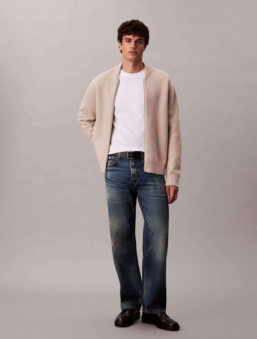 Calvin Klein - Áo thun thời trang nam Tonal Monogram Crewneck Tee