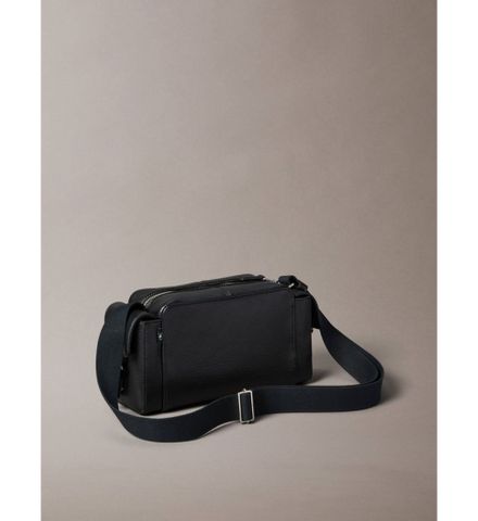 Calvin Klein - Túi Đeo Chéo Nam Bold Pebble Camera Bag