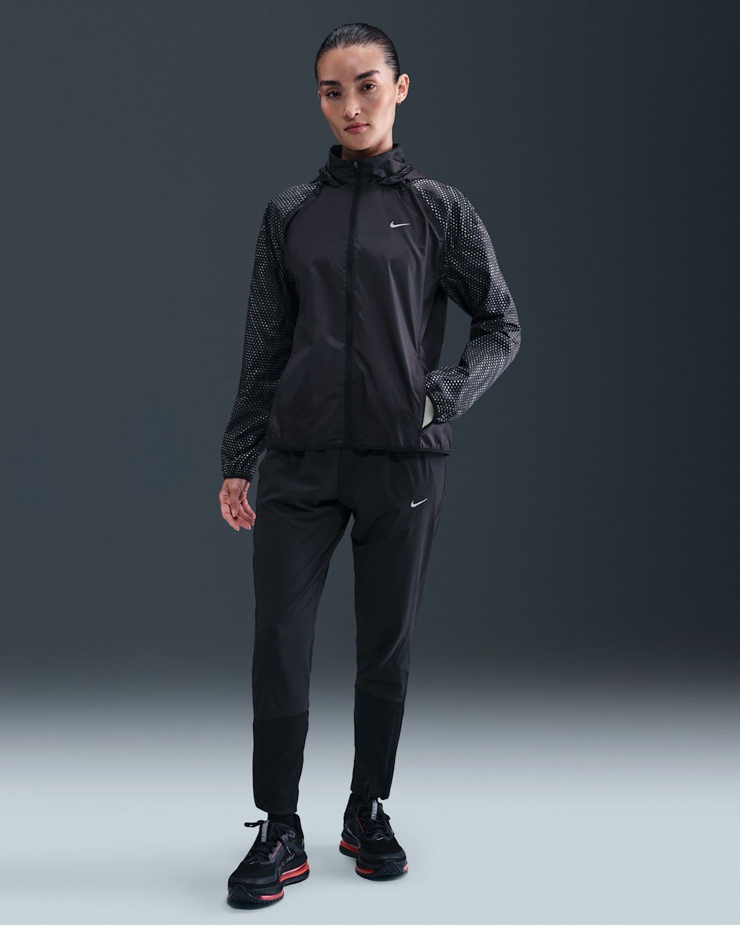 Nike - Áo khoác thể thao Nữ Tempo Flash Women's Repel Running Jacket