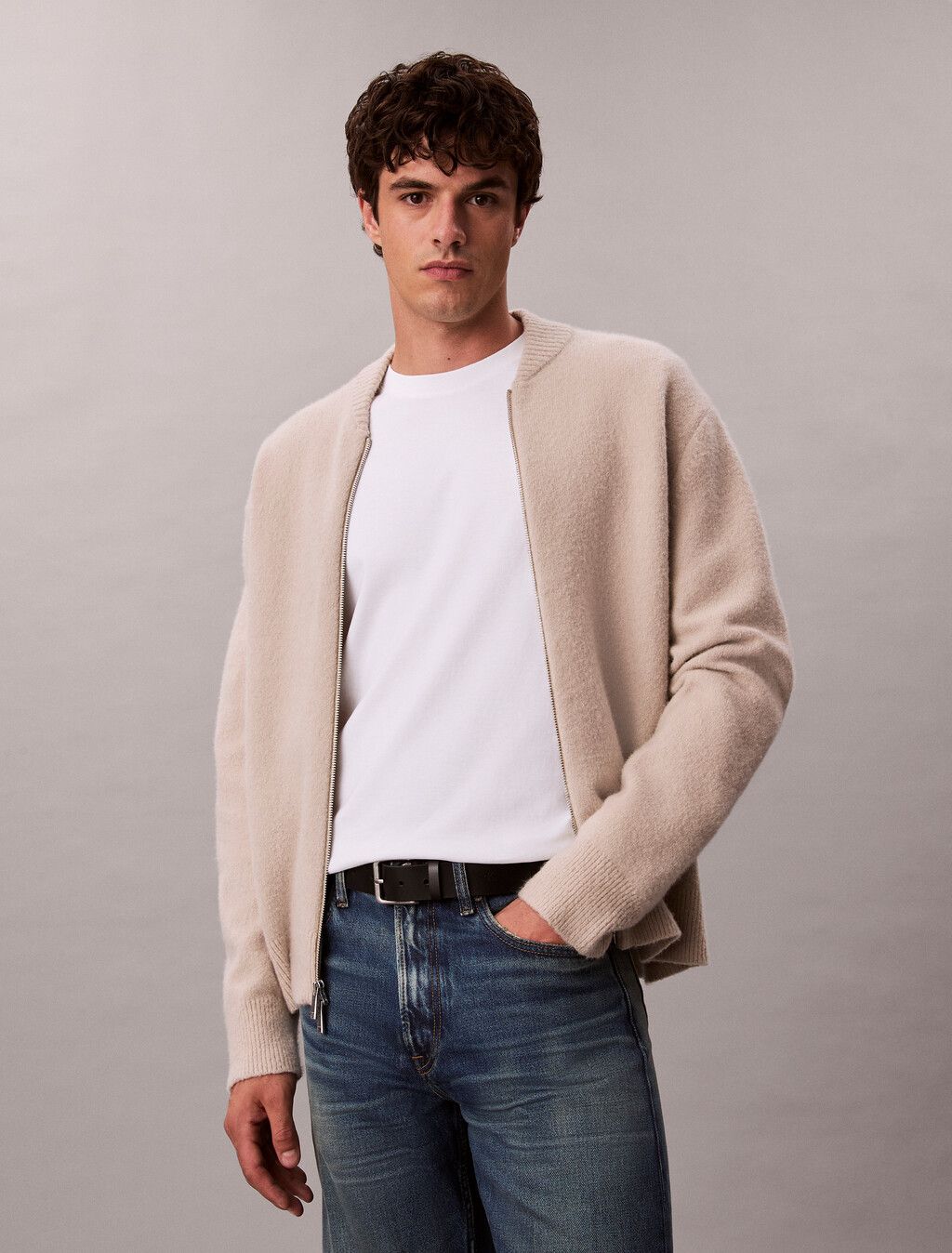 Calvin Klein - Áo thun thời trang nam Tonal Monogram Crewneck Tee