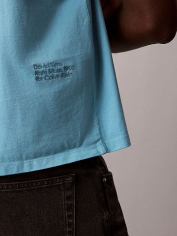 Calvin Klein - Áo Thun Tay Ngắn Nam Kate Moss Obsession Graphic Relaxed T-Shirt