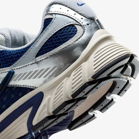 Nike - Giày thời trang thể thao Nam Nike V5 RNR Men's Shoes