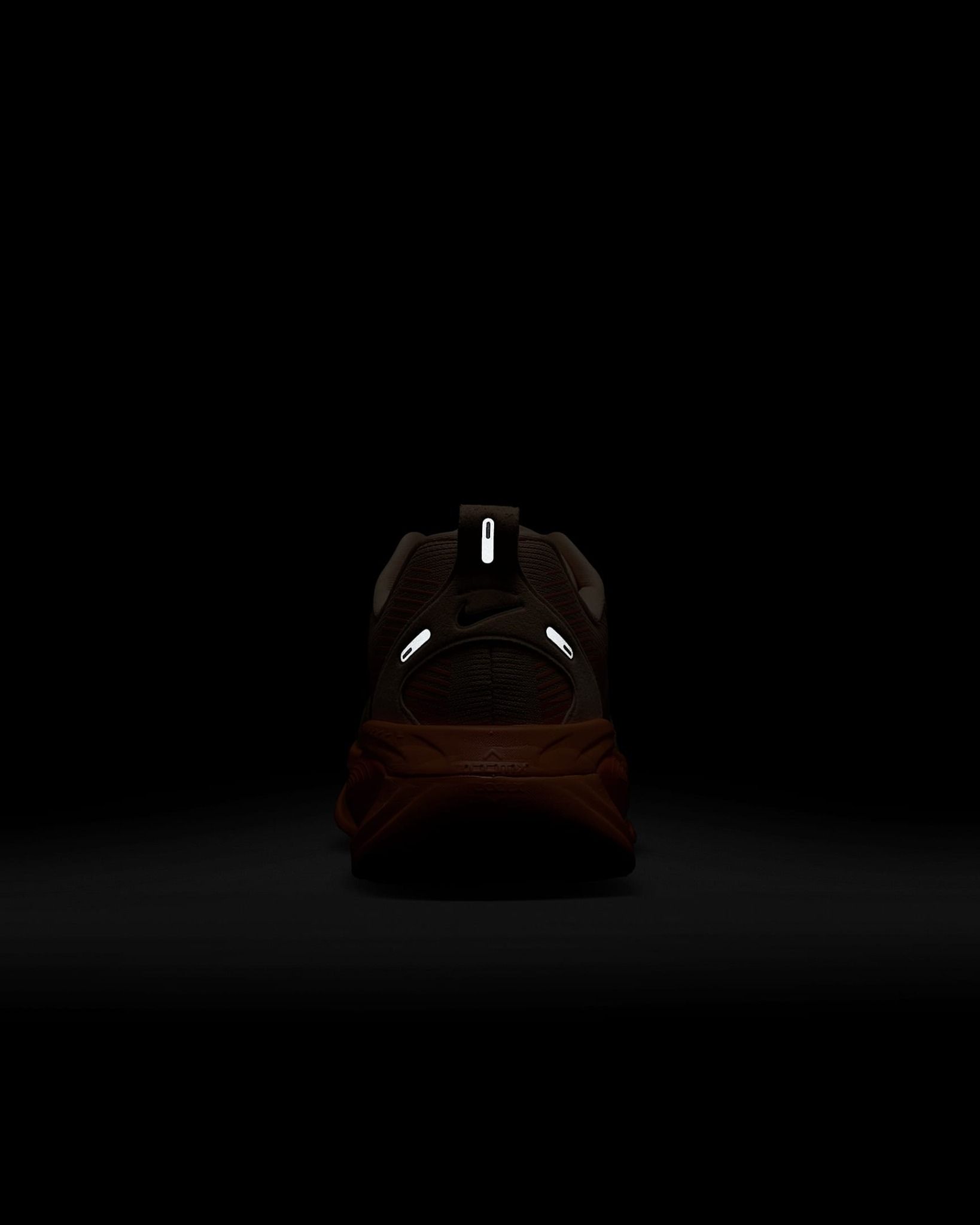 Nike - Giày chạy bộ thể thao Nam Nike Vomero 18 Men's Road Running Shoes