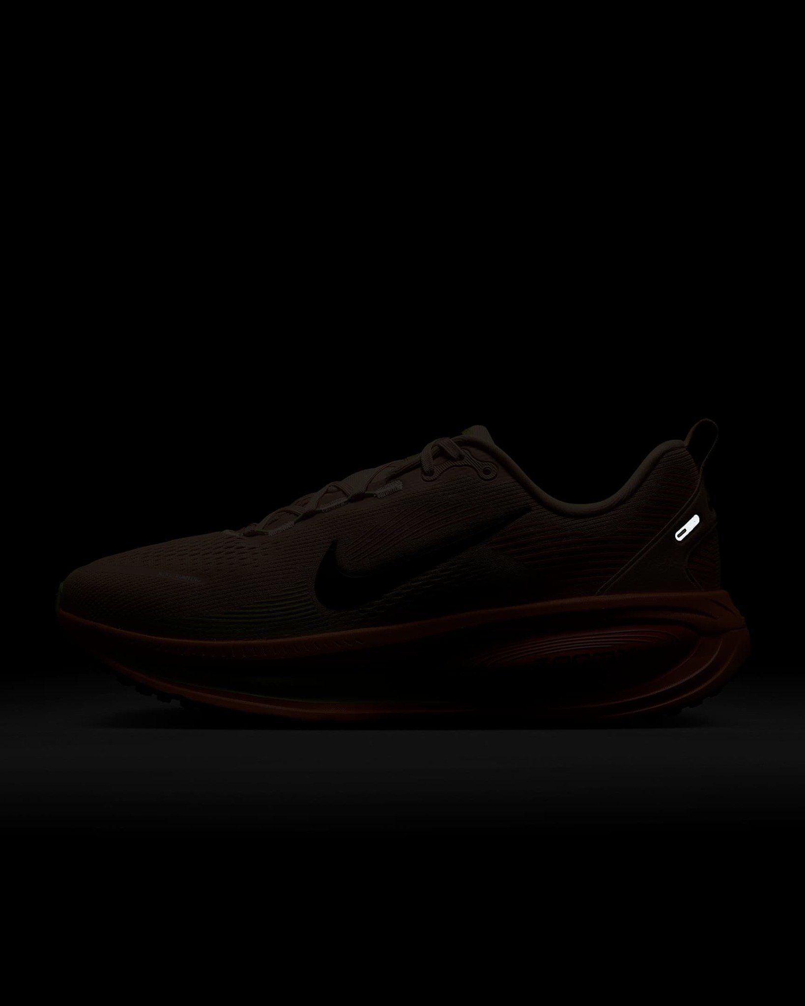 Nike - Giày chạy bộ thể thao Nam Nike Vomero 18 Men's Road Running Shoes