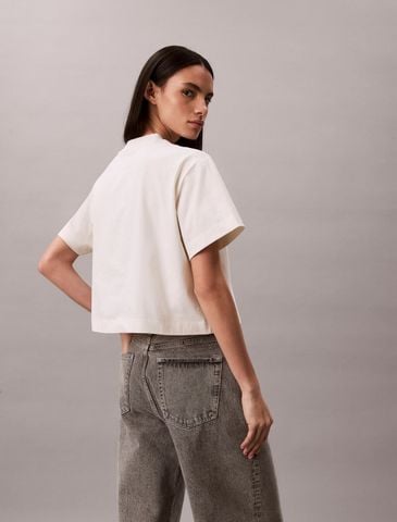 Calvin Klein - Áo Thun Tay Ngắn Nữ SS Cropped Boxy Graphic Tee