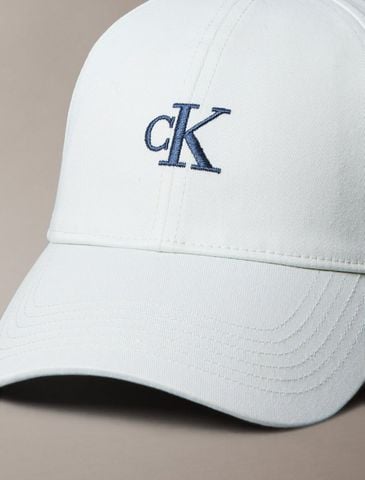 Calvin Klein - Nón Lưỡi Trai Nữ Monogram Embroidery Baseball Cap