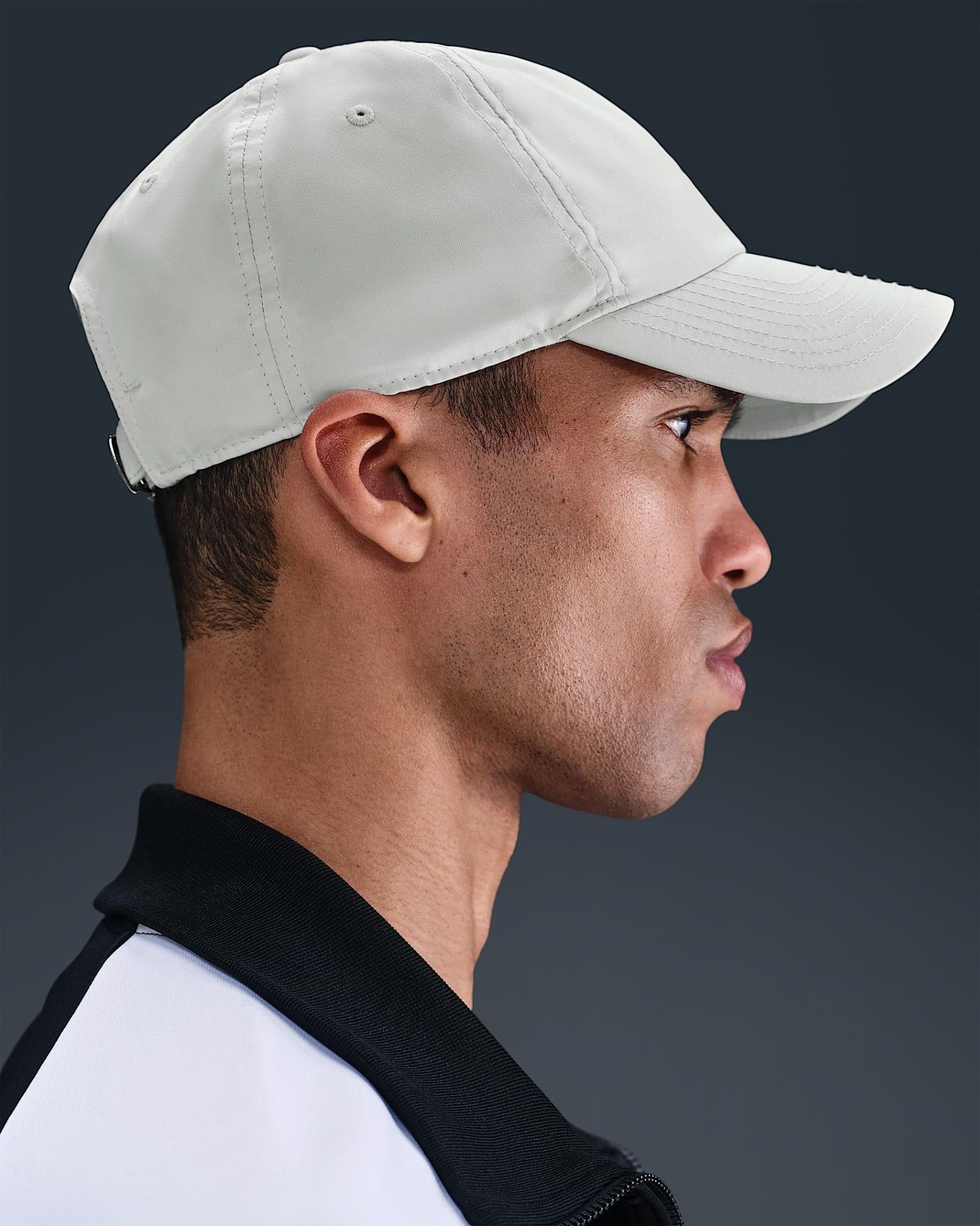 Nike - Nón lưỡi trai thể thao Nam Nữ Nike Dri-FIT Club Unstructured Metal Swoosh Cap
