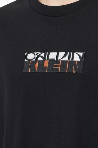 Calvin Klein - Áo phông thời trang nam Block Logo Graphic Relaxed T-Shirt - 4