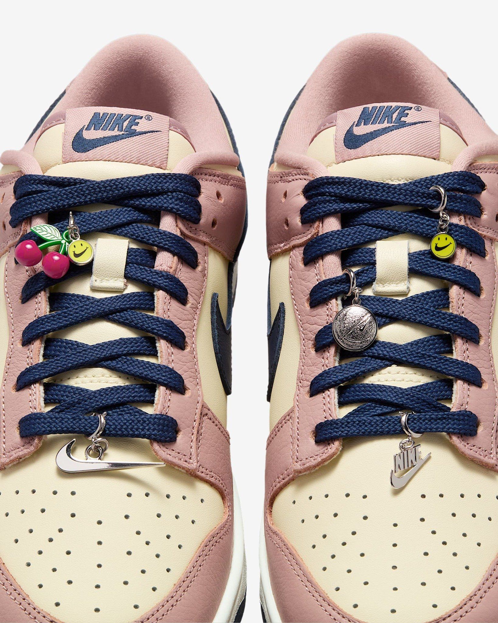 Nike - Giày thời trang thể thao Nữ Nike Dunk Low SE Women's Shoes