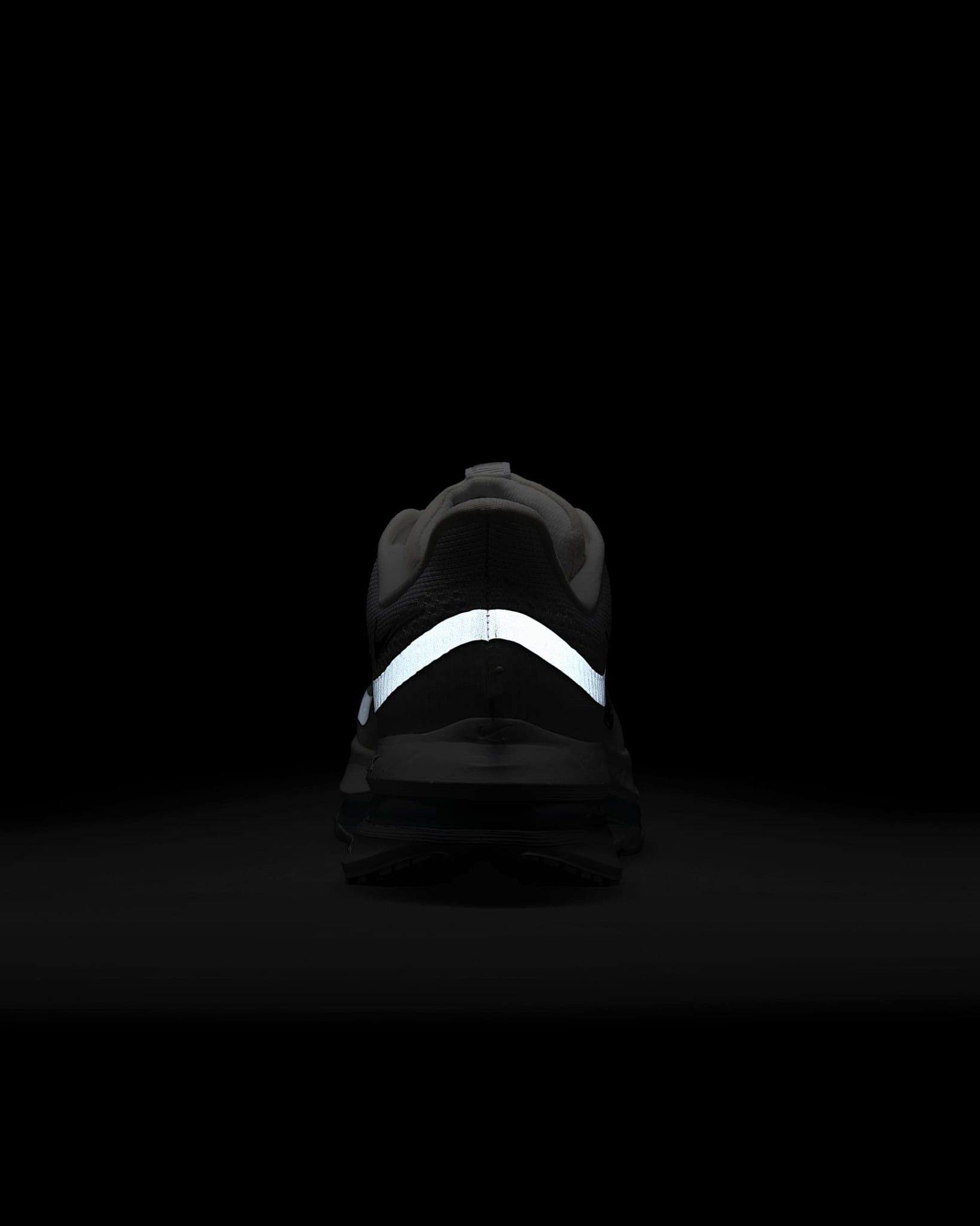 Nike - Giày chạy bộ thể thao Nữ Pegasus Premium Women's Road Running Shoes