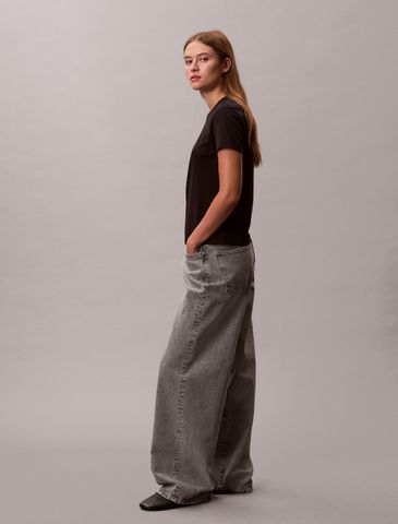 Calvin Klein - Áo thun thời trang nữ Nano Logo Supima Cotton Tee