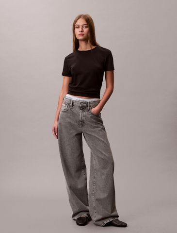 Calvin Klein - Áo thun thời trang nữ Nano Logo Supima Cotton Tee