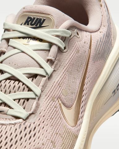 Nike - Giày Chạy Bộ Nữ Vomero 18 SE