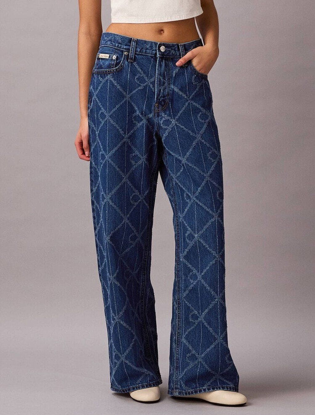 Calvin Klein - Quần jeans ống rộng nữ Allover Monogram Low Rise Baggy Jeans