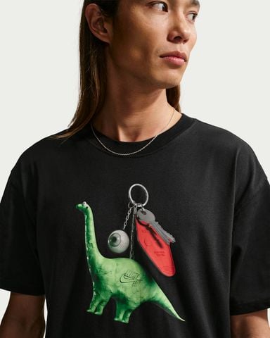 Nike - Áo Tay Ngắn Thể Thao Nam Nữ Action Outdoor Skateboarding Loose Dino Keychain