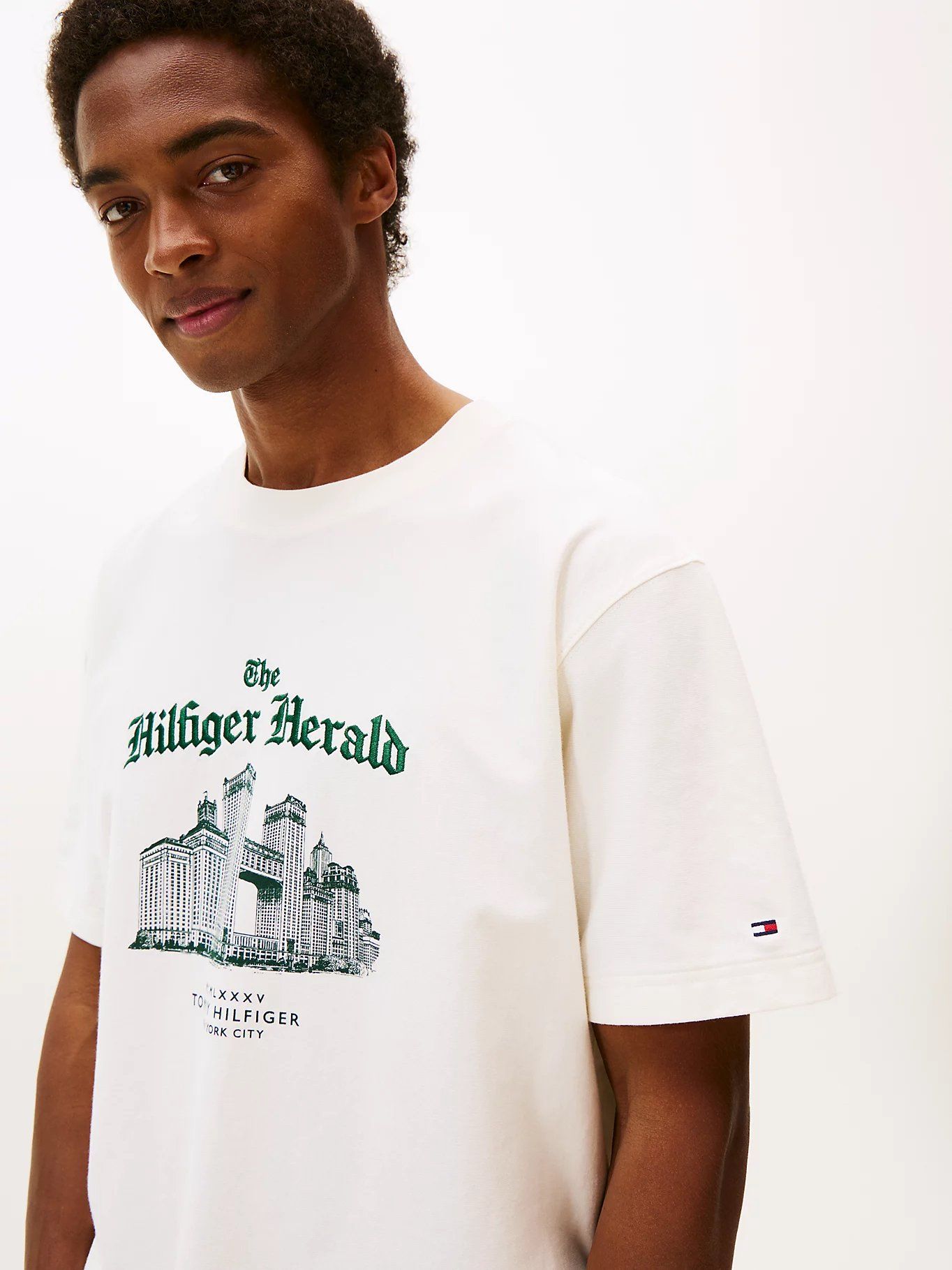 Tommy Hilfiger - Áo thun tay ngắn nam Graphic Relaxed Crew Neck T-Shirt