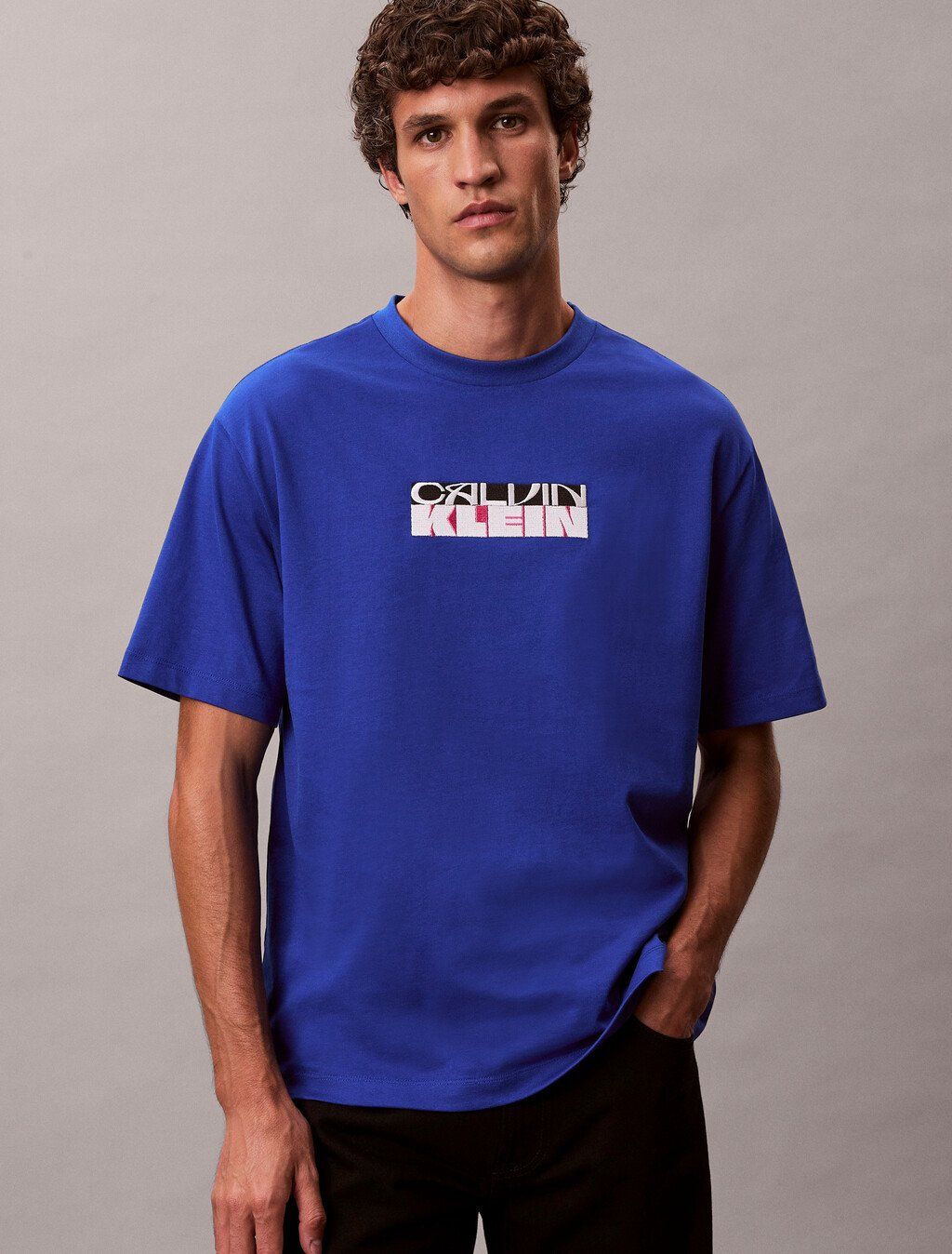 Calvin Klein - Áo thun thời trang nam Block Logo Graphic Relaxed T-Shirt