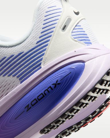 Nike - Giày Chạy Bộ Nữ Vomero 18 Road Running Shoes