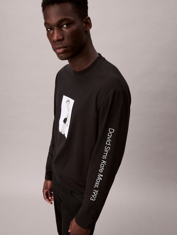 Calvin Klein - Áo tay dài nam Kate Moss Graphic Relaxed T-Shirt