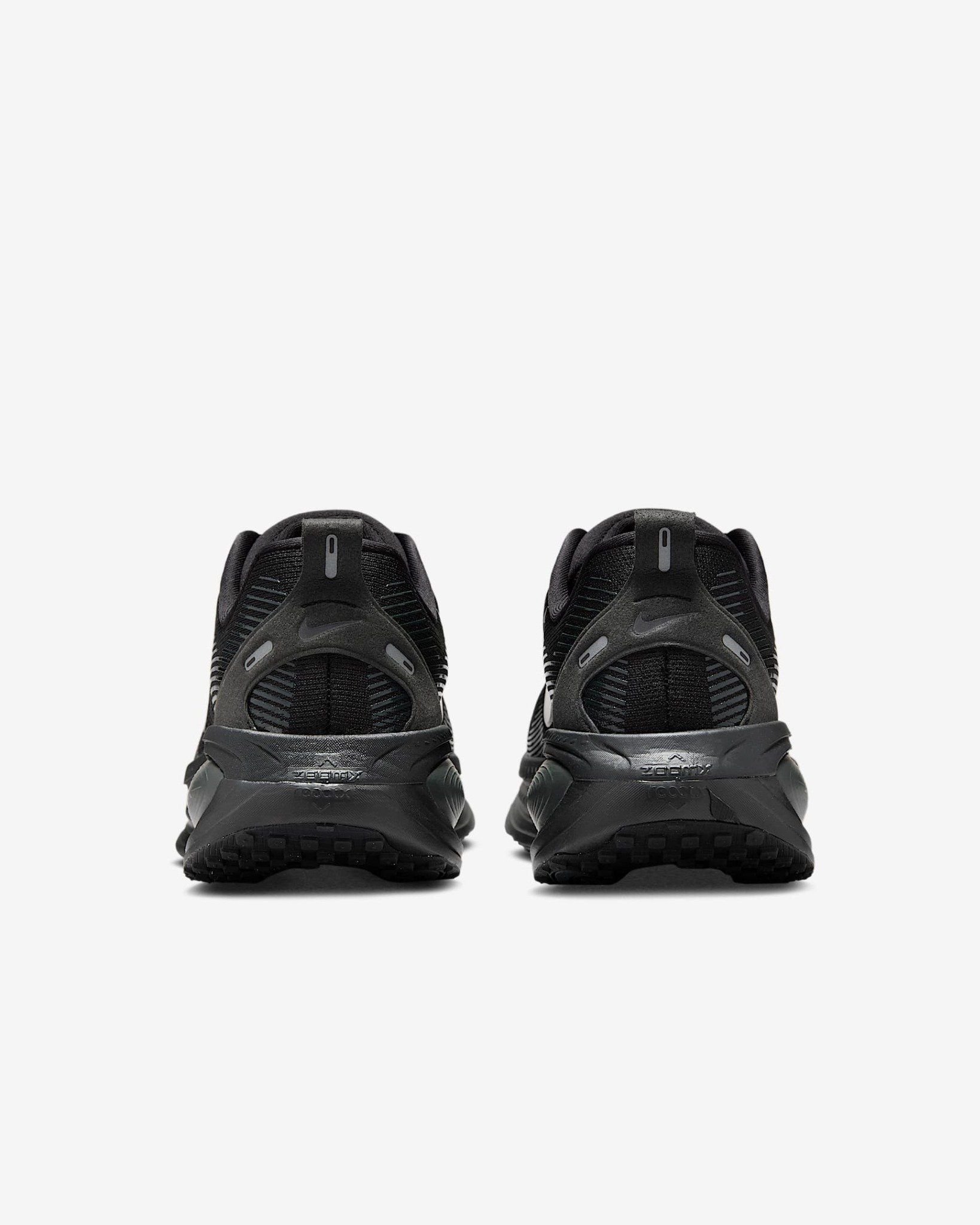 Nike - Giày chạy bộ thể thao Nam Vomero 18 Men's Road Running Shoes