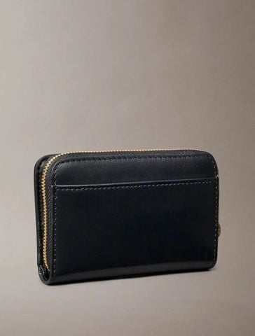 Calvin Klein - Ví nữ Ck Medium Flap Zip Around - 2