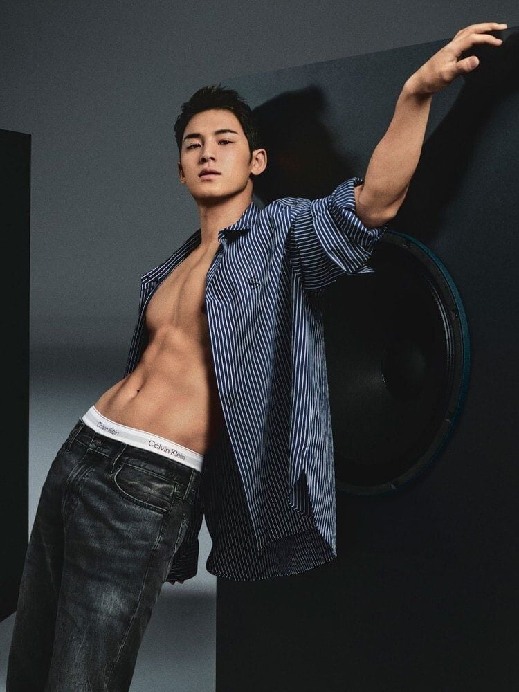 Calvin Klein - Quần jeans ống đứng nam 90s Straight Carpenter Jeans