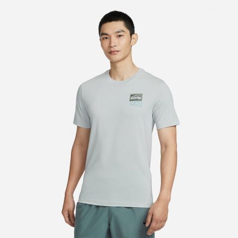 Nike - Áo Thun Tay Ngắn Nam Tee Standard Training Stickers