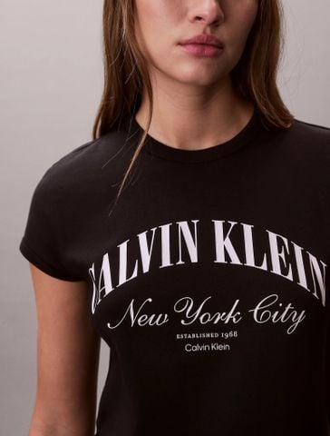 Calvin Klein - Áo Thun Tay Ngắn Nữ Graphic Logo Baby Tee